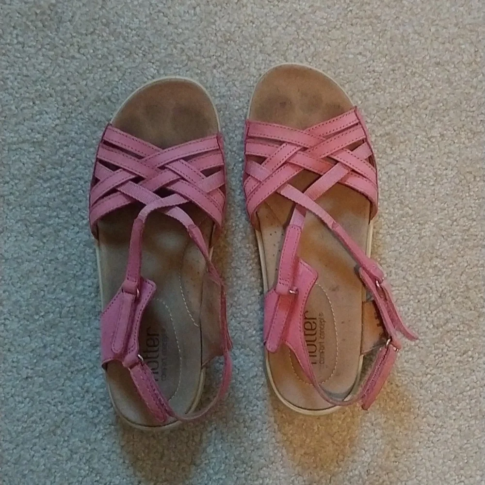 Hotter Comfort Concepts Dusty Rose Color Sandals - Picture 1 of 5
